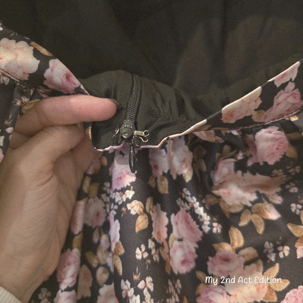 For Love & Lemons Black Floral Satin Mini Dress Open Back Pleated Bust Size XS - Picture 6 of 7